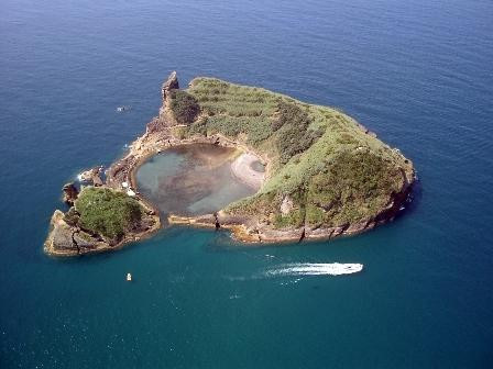 12 самых необычных по форме островов