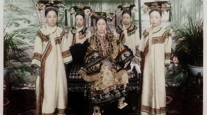 Старые снимки: модная жизнь вдовствующей Великой императрицы династии Цин – Цыси на старости