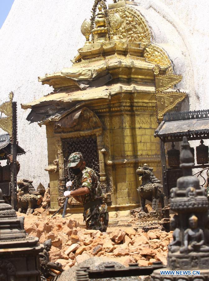 Число погибших в результате землетрясения в Непале выросло до 7 тыс