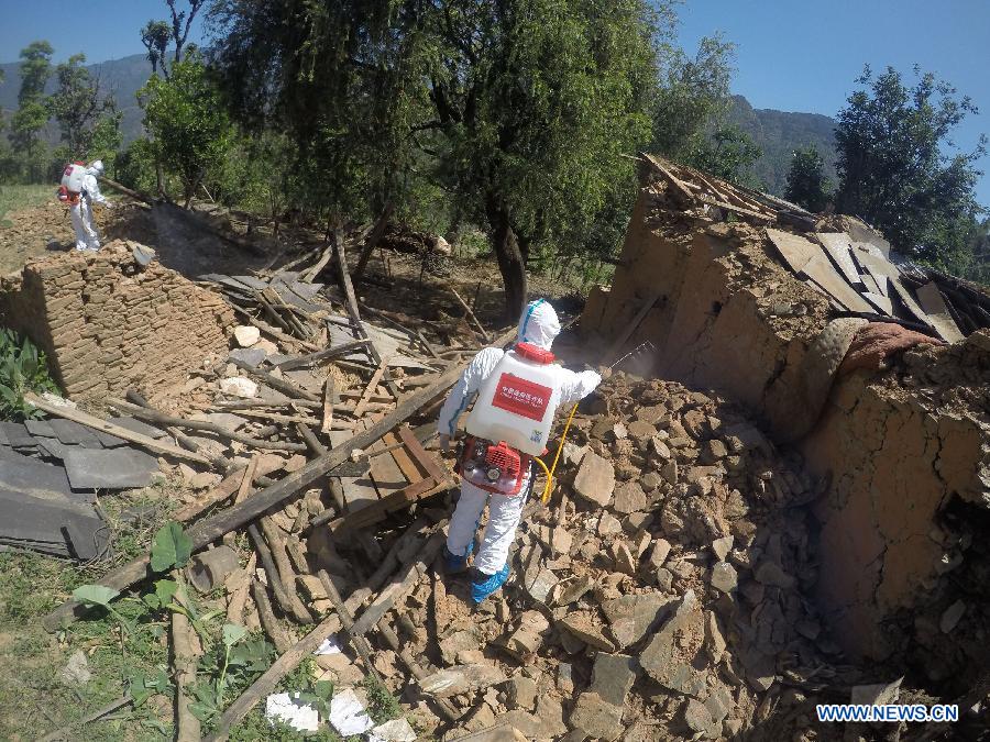 Китайский спасательный отряд в Непале оказал помощь 600 пострадавшим