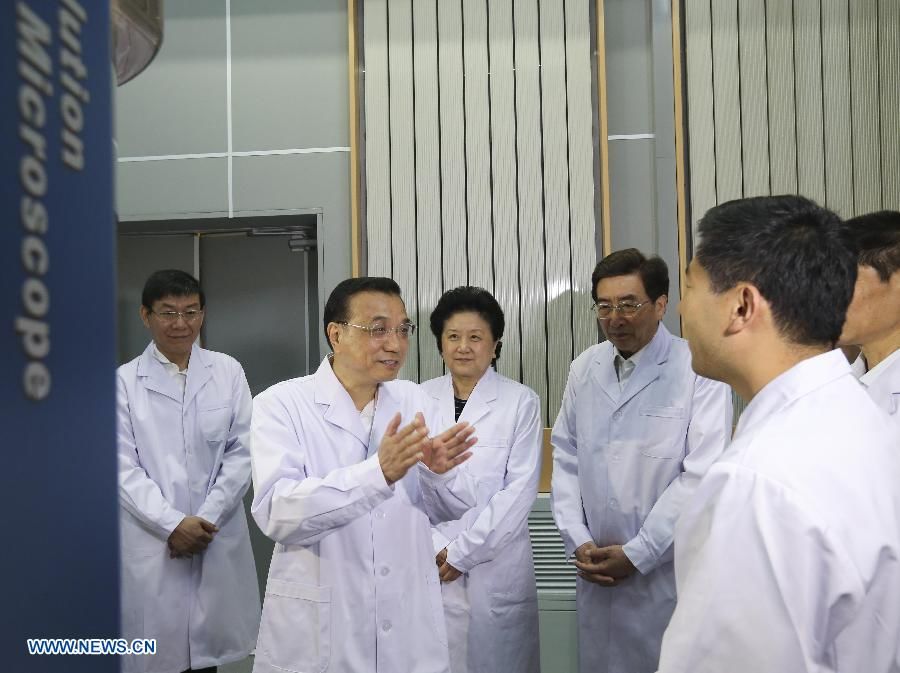 Ли Кэцян проинспектировал Академию наук Китая и комплекс Z-innoway