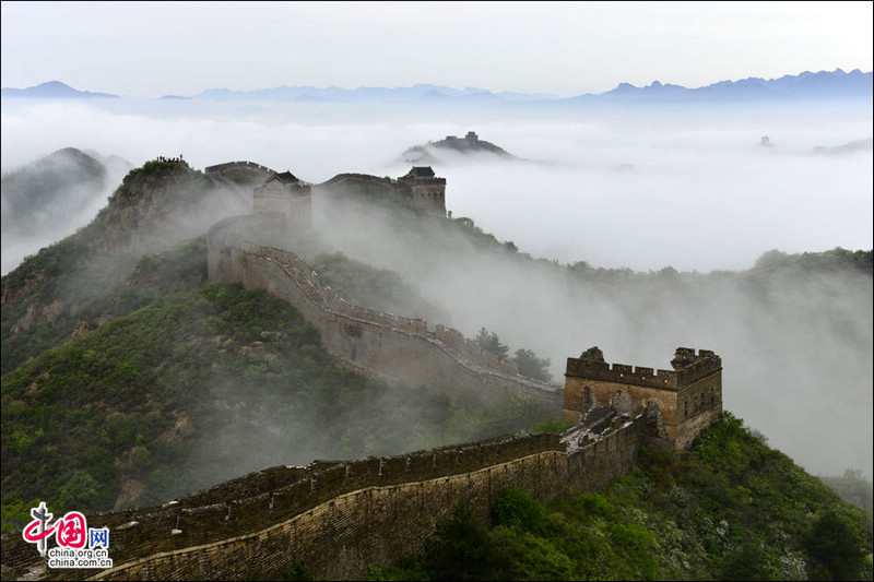 Прекрасные пейзажи участка Великой китайской стены Цзиньшаньлин