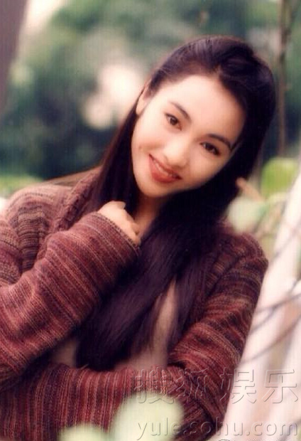 Ли Цзы - красавица с чудесными ямочками на щеках