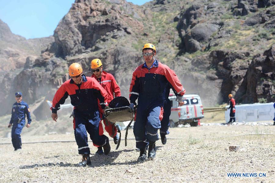 Международные учения спасательных служб государств-членов ШОС завершились в Казахстане