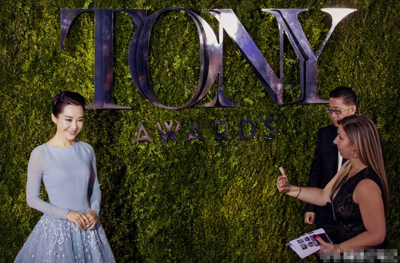 Актриса Сюй Цин стала первой китаянкой, получившей премию «Тони»
