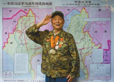 92-летний ветеран за месяц начертил три оперативные карты экспедиционных войск Китая