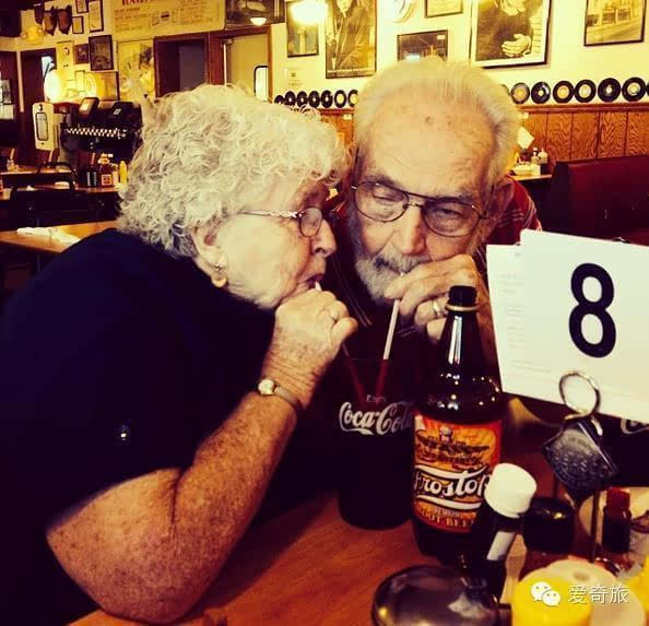 Счастливые фото пожилых влюбленных пар