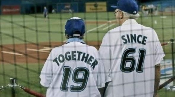 Счастливые фото пожилых влюбленных пар