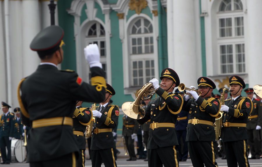 Военный оркестр НОАК выступил в Санкт-Петербурге 