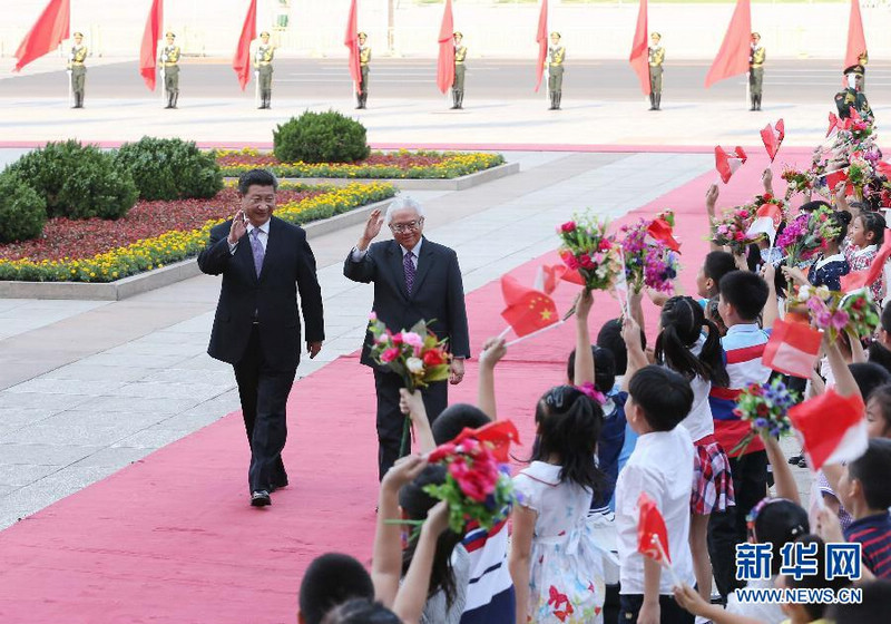 Си Цзиньпин провел переговоры с президентом Сингапура Тони Таном