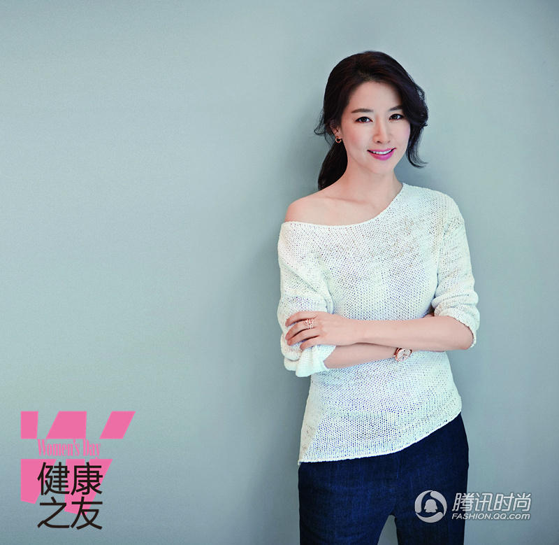 Новые фото элегантной красавицы Ли Ён Э