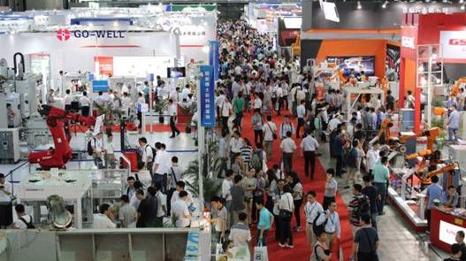 В Шанхае открылась Китайская международная выставка промышленных роботов - 2015 