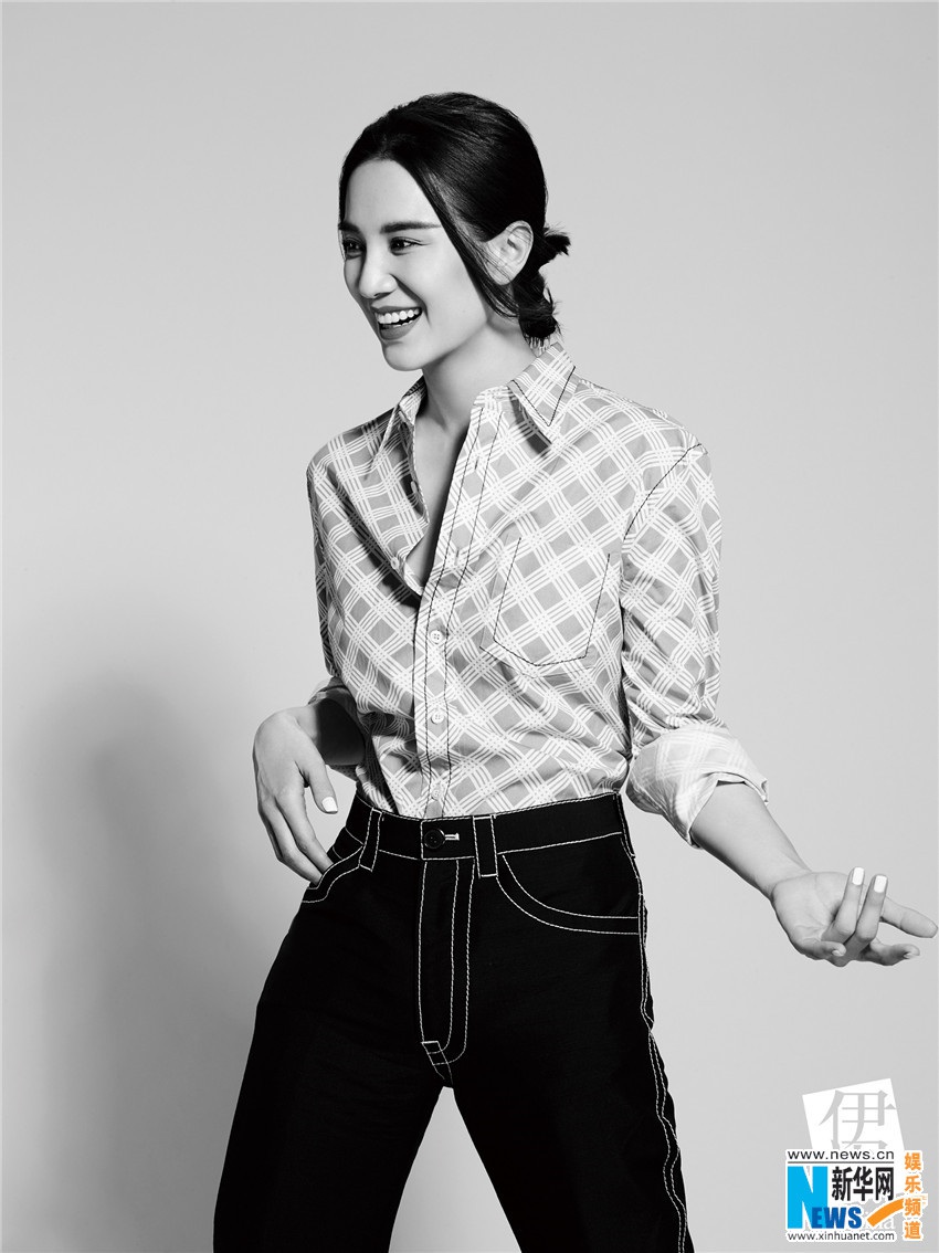 Красавица Сун Цзя на обложке журнала