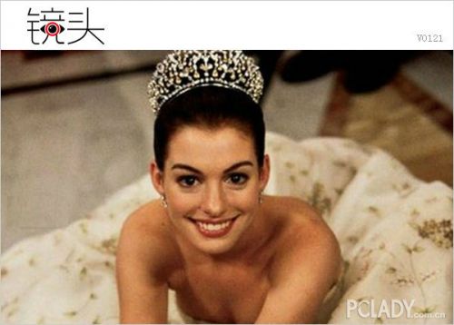 Красивые женщины-звезды в древних нарядах (15 фото)