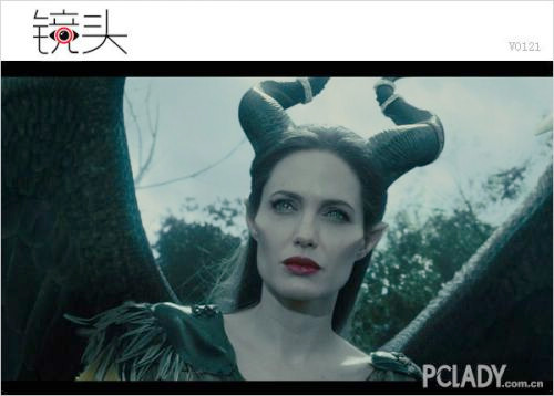 Красивые женщины-звезды в древних нарядах (15 фото)