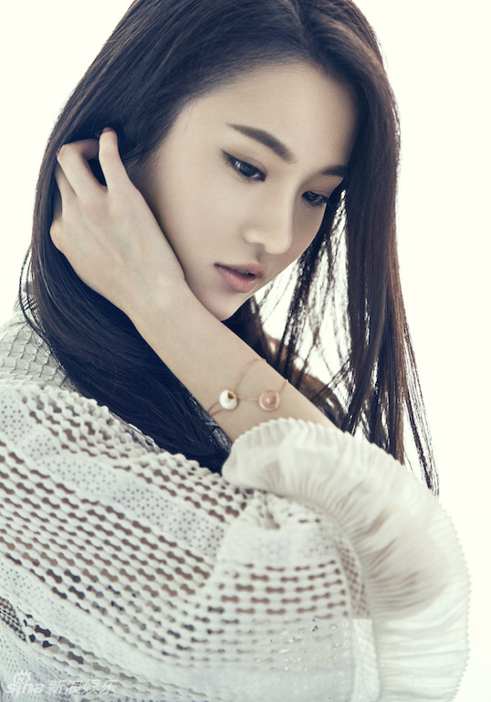 Красивая актриса Чжан Хуэйвэнь