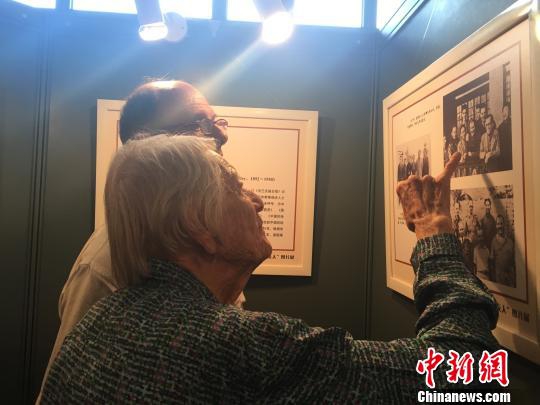 В Пекине открылась фотовыставка 'Интернациональные друзья в годы войны с милитаристской Японией'