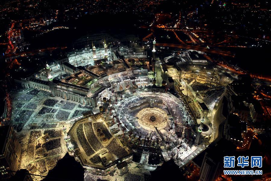 16 июля мусульманские паломники собрались в Мекке во время ежегодного Хаджа.