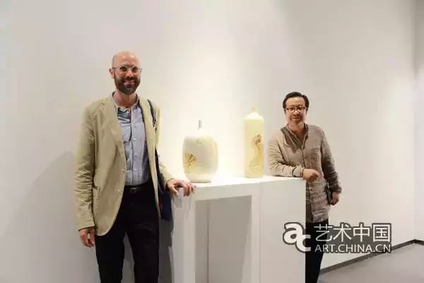 В Цюаньчжоу открылась выставка керамических изделий китайских и иностранных скульпторов 