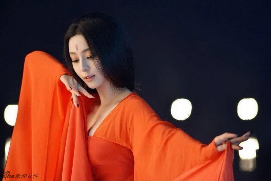 Красивые кадры актрисы Фань Бинбин из фильма «Lady of the Dynasty»