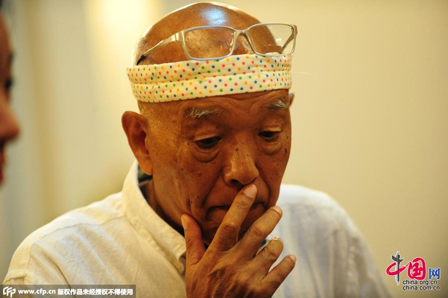 Японский пенсионер путешествует на велосипеде по Северо-Востоку Китая, вспоминая свою жизнь 69 лет назад