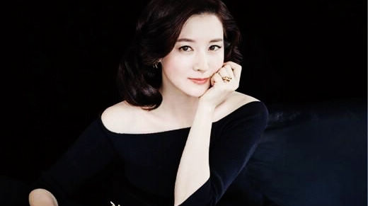 Южнокорейская актриса и модель – Ли Ён Э