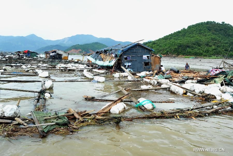 На востоке Китая из-за тайфуна 'Соуделор' погибли 17 человек