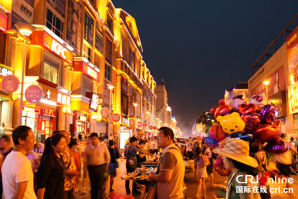 Очаровательный ночной пейзаж Хэйхэ пропитан русским стилем