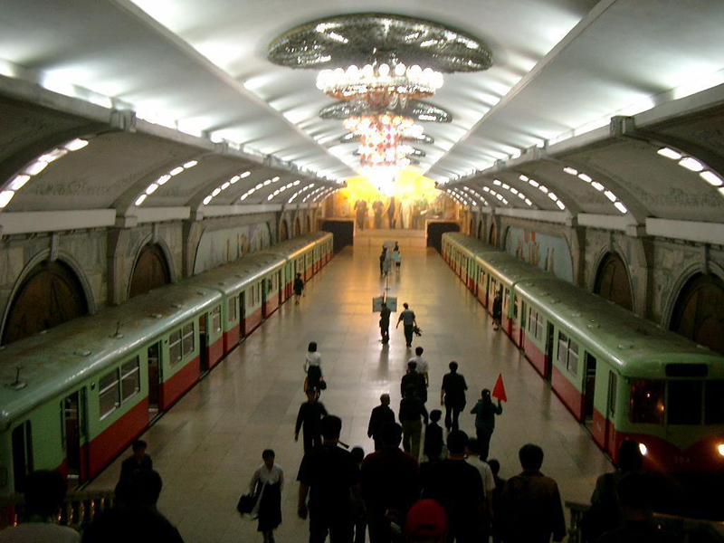 Самые красивые в мире станции метро