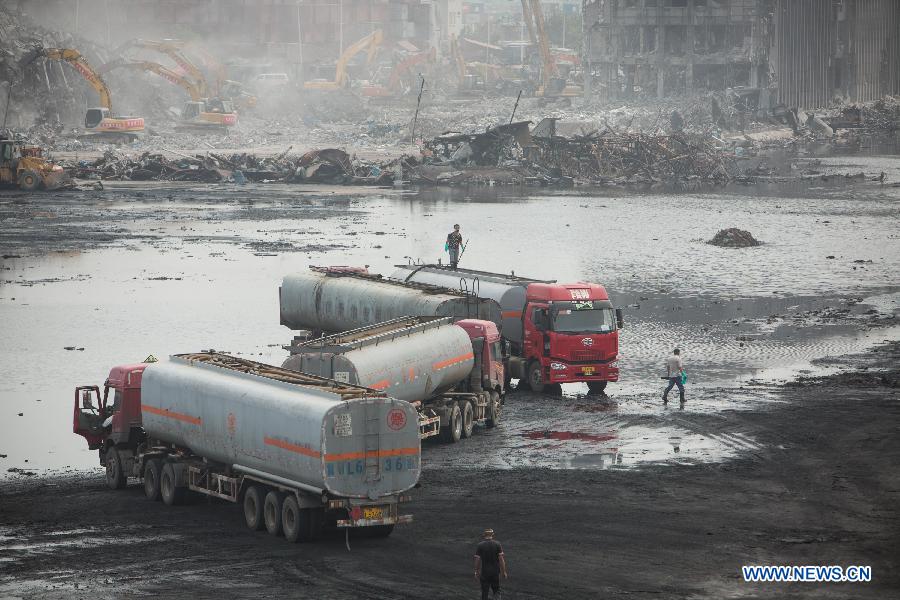 Напомним, что 12 августа на складе с опасными химическими веществами компании 'Жуйхай' в новом районе Биньхай города Тяньцзинь произошли мощные взрывы, начался пожар. 