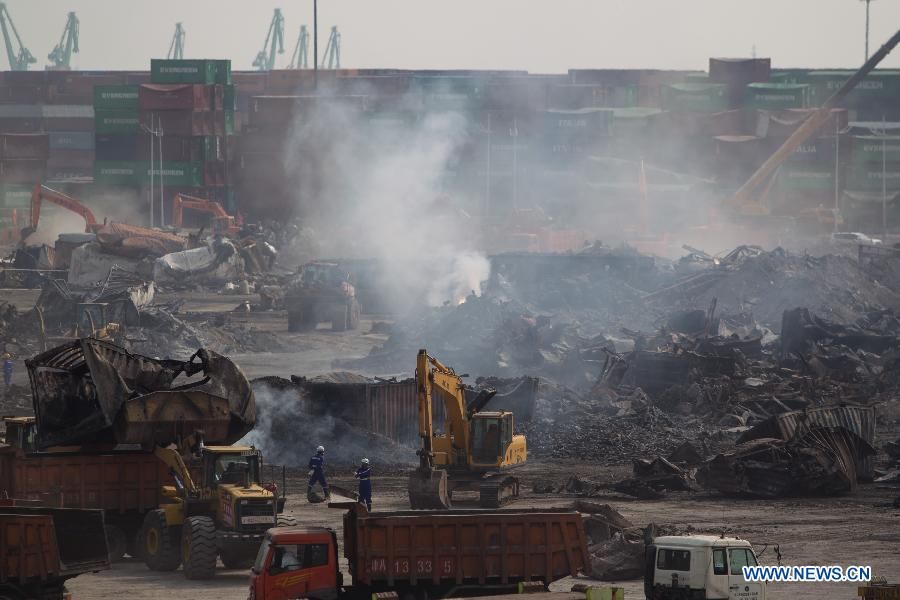 До 147 человек возросло число жертв взрывов на складе с опасными химикатами в Тяньцзине