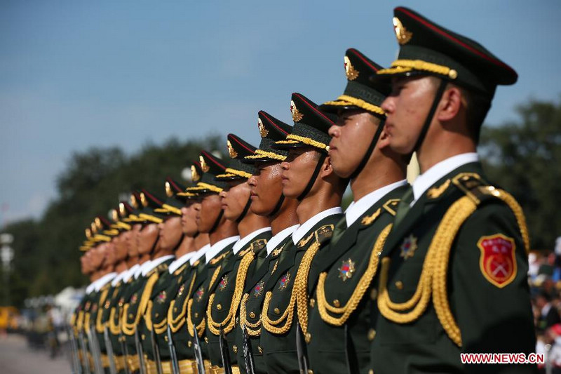 Комментарий: Китайский парад победы подчеркивает приверженность страны мирному развитию