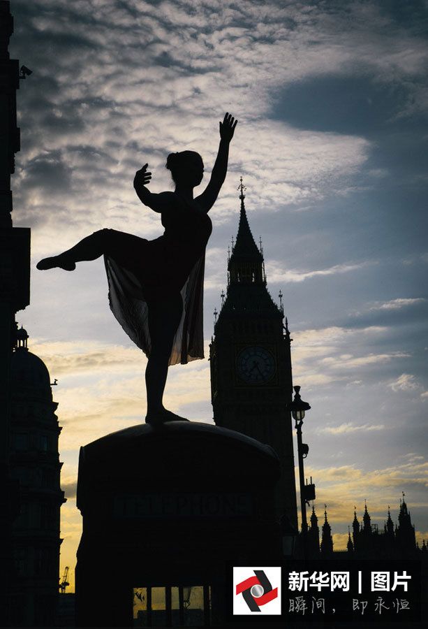 Балетные танцы на улицах в Лондоне