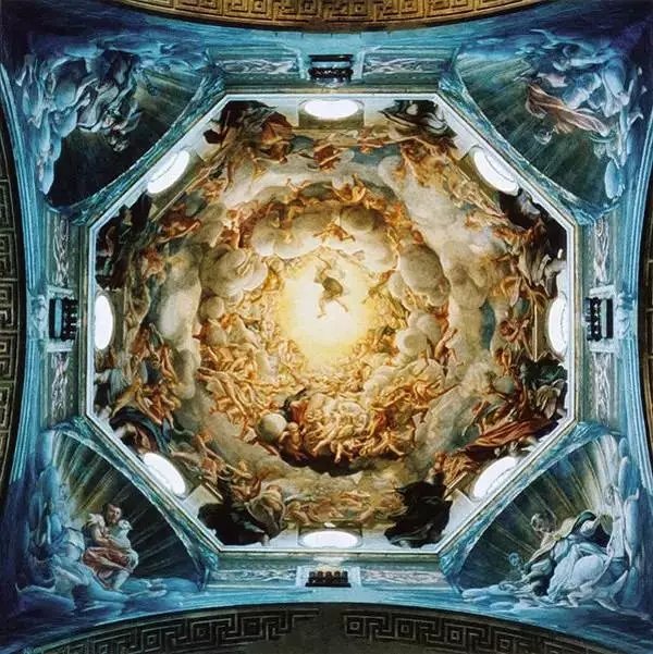 «Под куполом» мировых шедевров архитектуры