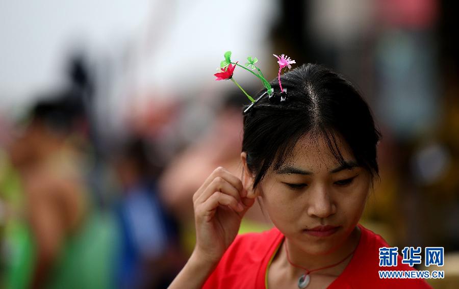 Необычные образы участников Пекинского марафона-2015
