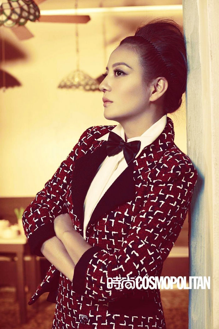Режиссер-звезда Чжао Вэй попала на обложку модного журнала