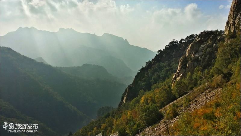 Прекрасные осенние пейзажи на горах Улиншань