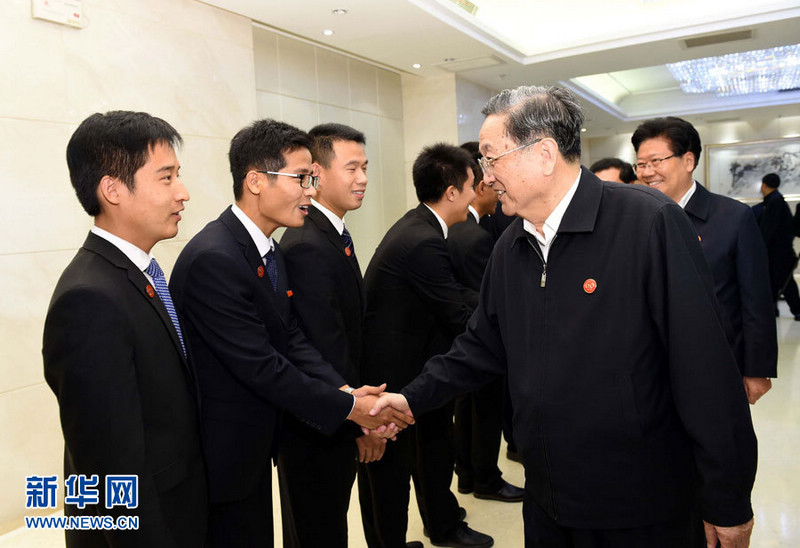 Делегация центрального правительства КНР во главе с Юй Чжэншэном посетила Кашгар Синьцзяна