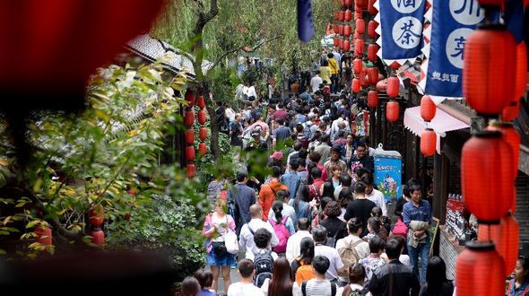 В Китае начинается рост числа турпоездок в связи с Праздниками середины осени и Днем образования КНР