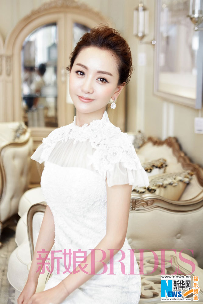 Фотосессия актрисы Ян Жун в свадебном платье для модного журнала