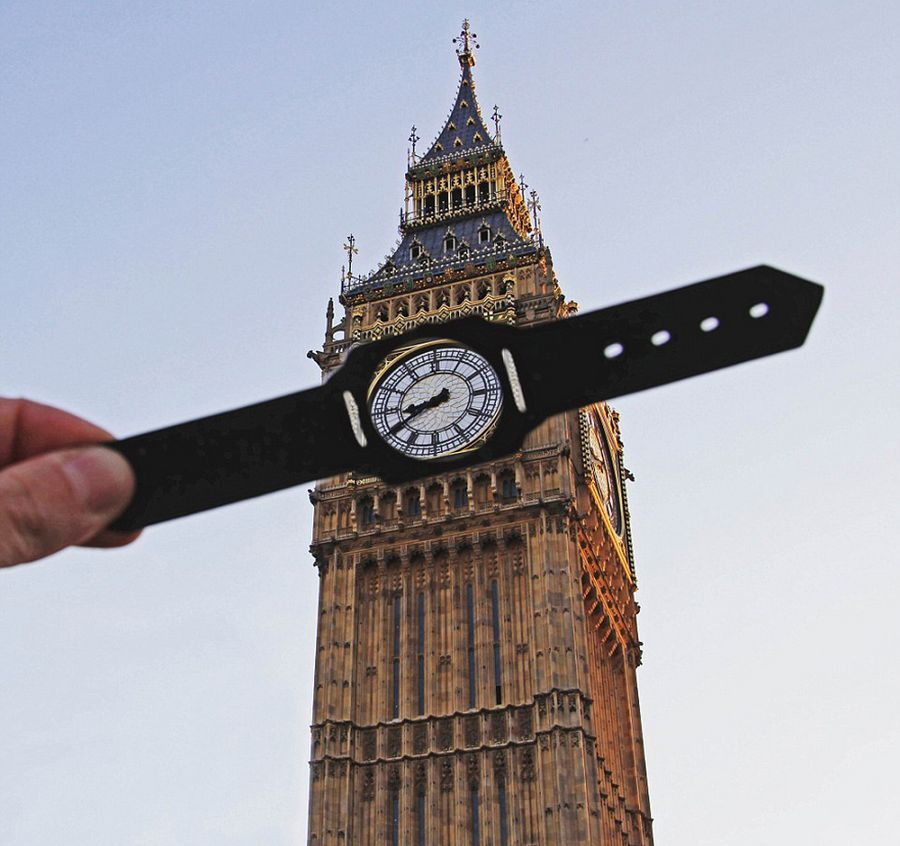 Британец с помощью вырезок из бумаги по-новому взглянул на достопримечательности Лондона 