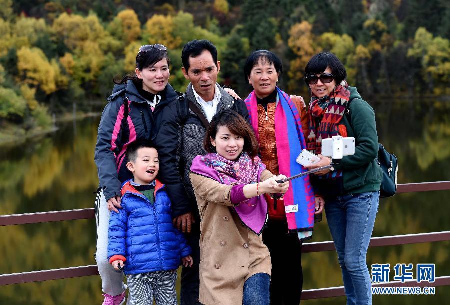 Красивые осенние пейзажи уезда Шангрила