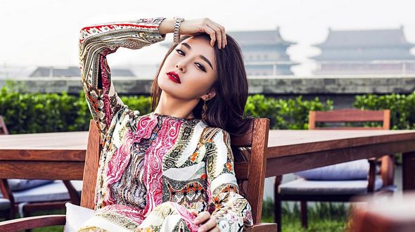 Элегантная актриса Цинь Лань в ретро образе