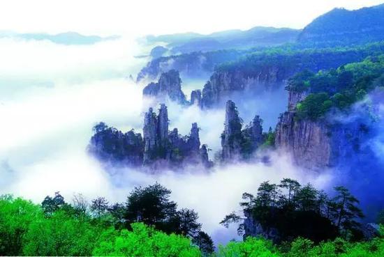 Красивые пейзажи в Чжанцзяцзе