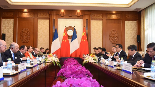 Ли Кэцян встретился с президентом Франции Ф. Олландом