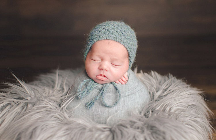 Новорожденные в коконе из пеленок от британского фотографа Shellie Wall