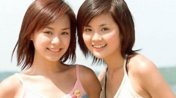 Старые фото: симпатичные певицы Чжун Синьтун и Цай Чжоянь