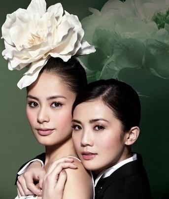 Старые фото: симпатичные певицы Чжун Синьтун и Цай Чжоянь