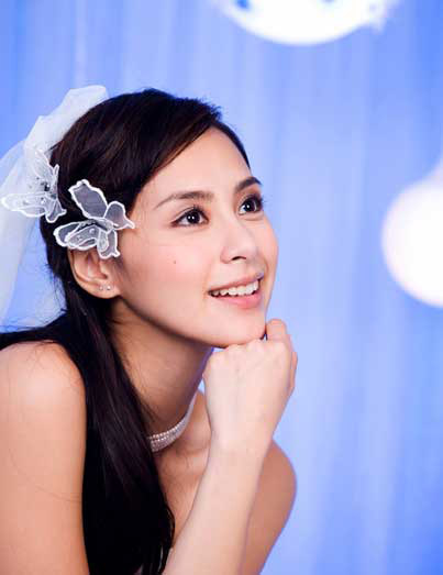 Старые фото: симпатичные певицы Чжун Синьтун и Цай Чжоянь