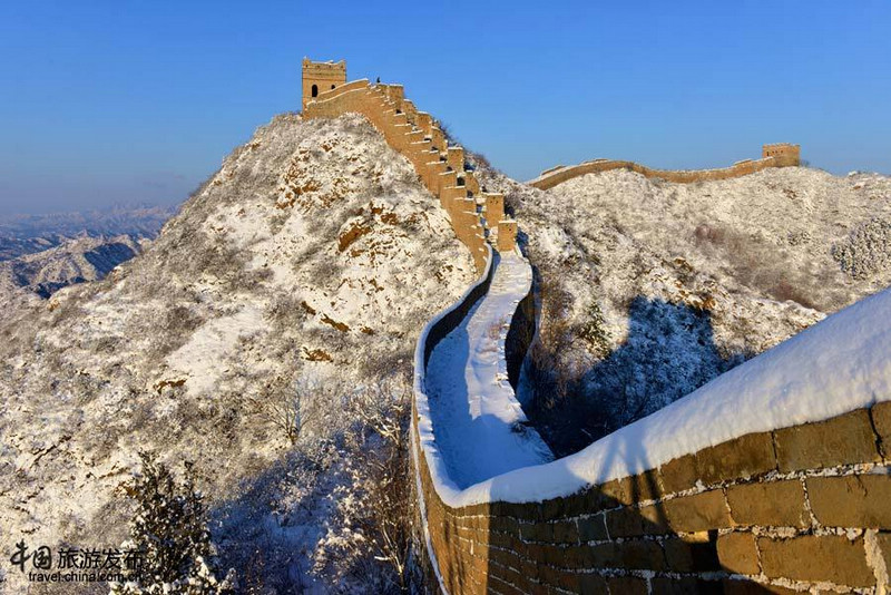 Участок Великой китайской стены Цзиньшаньлин после снегопада